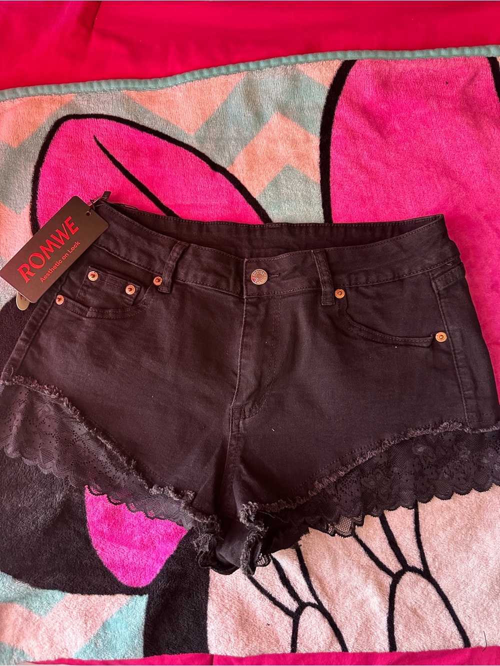ROMWE Black Lace Trim High-Rise Jean Shorts